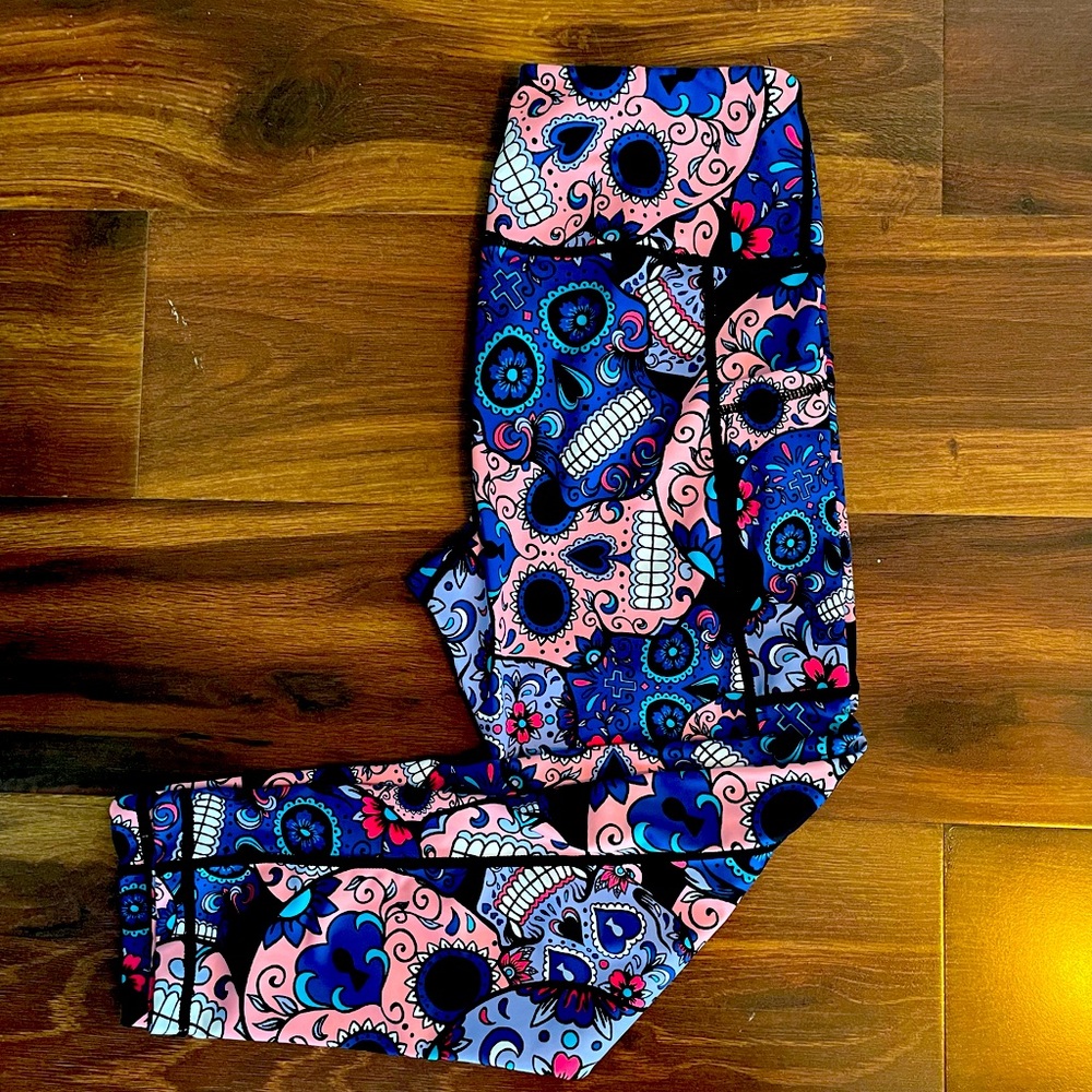 CVG Fiesta Skull leggings.